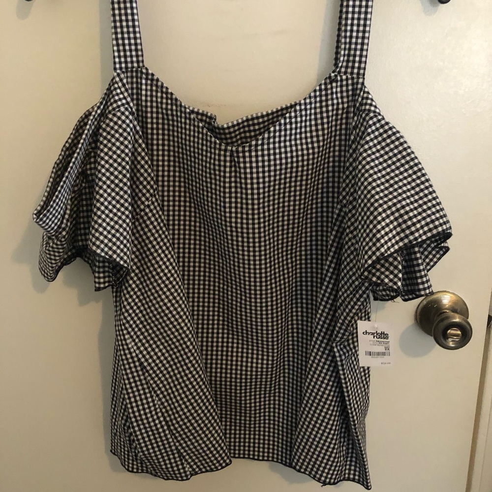 Open shoulder top